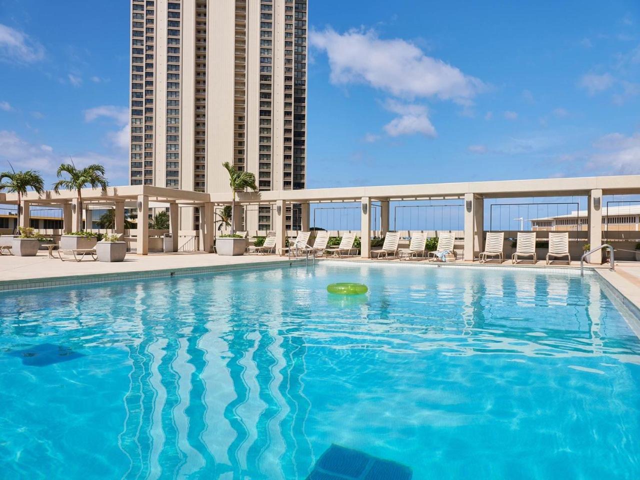 Ocean View Room At Ala Moana Fees Include Honolulu Exterior photo